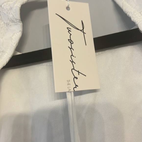 Twosisters white lace long sleeve dress XL - Picture 3 of 3